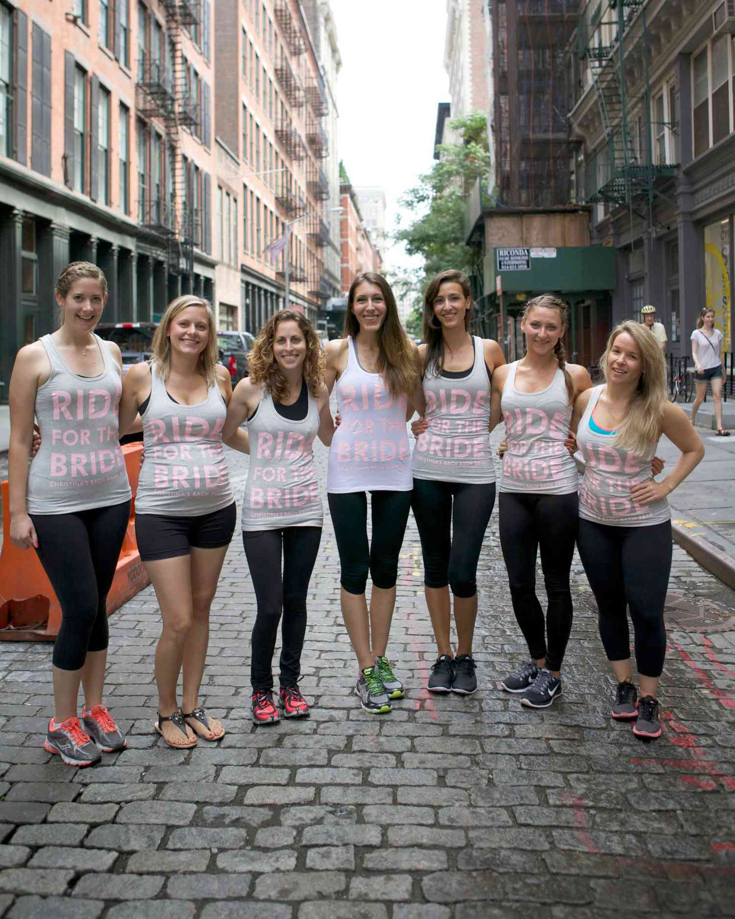 soulcycle-christina-bachelorette-party-group-photo-0815.jpg