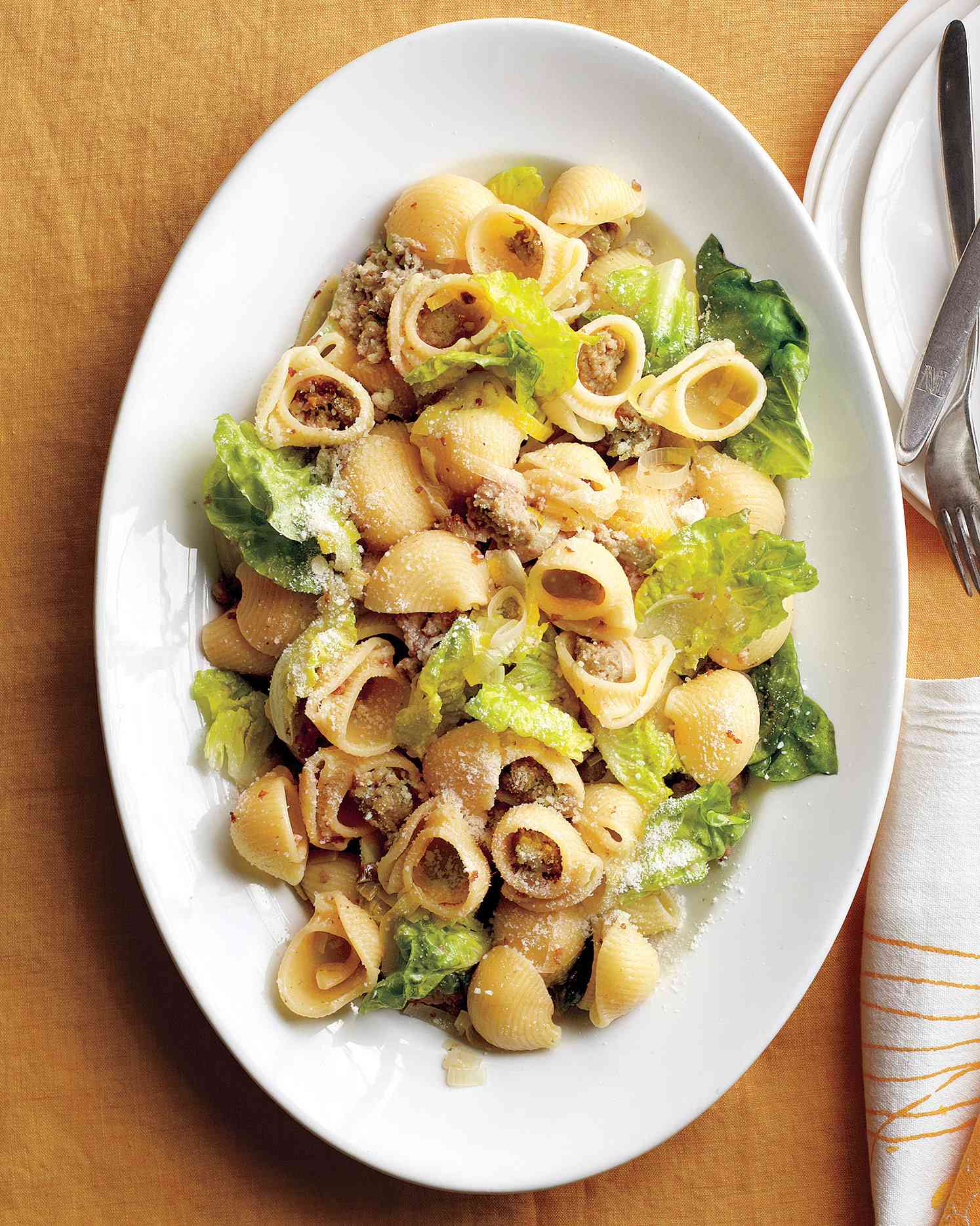 Pasta with Sausage, Leeks, and Lettuce