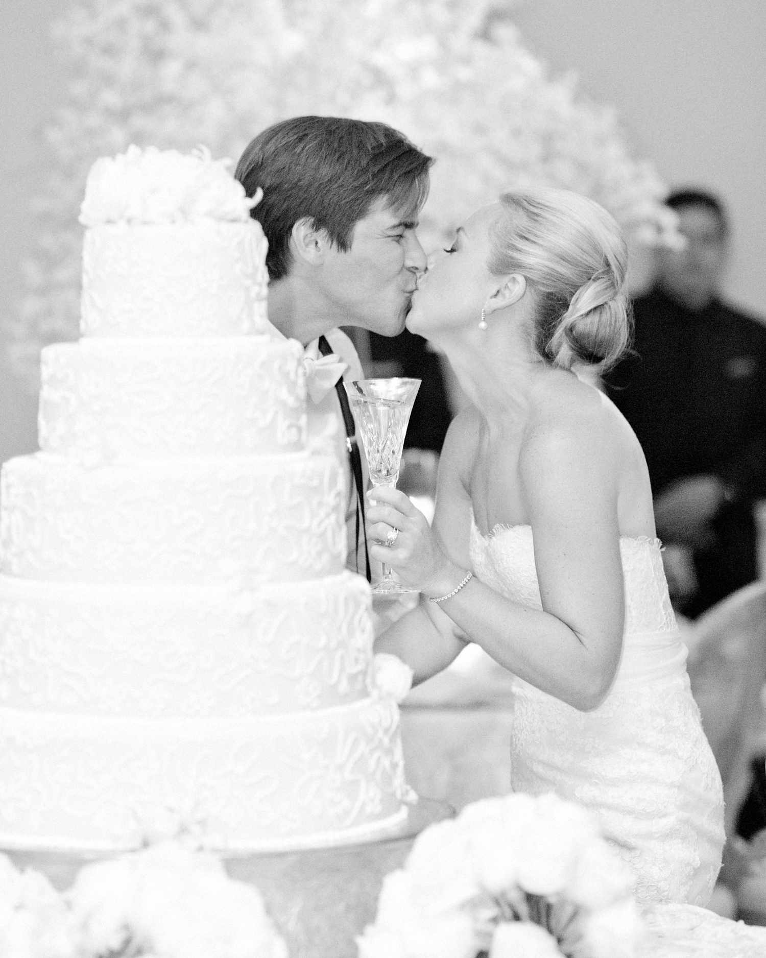 tiffany-david-wedding-cake-1775-s112676-1115.jpg