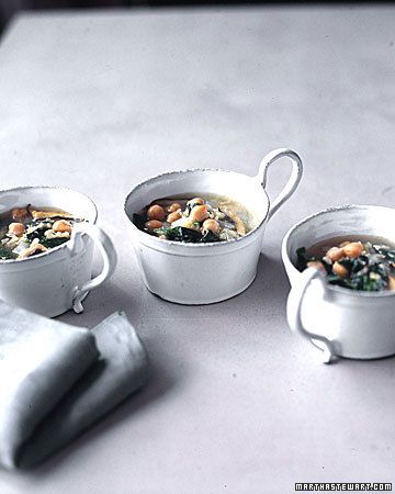 Hearty Spinach and Chickpea Soup