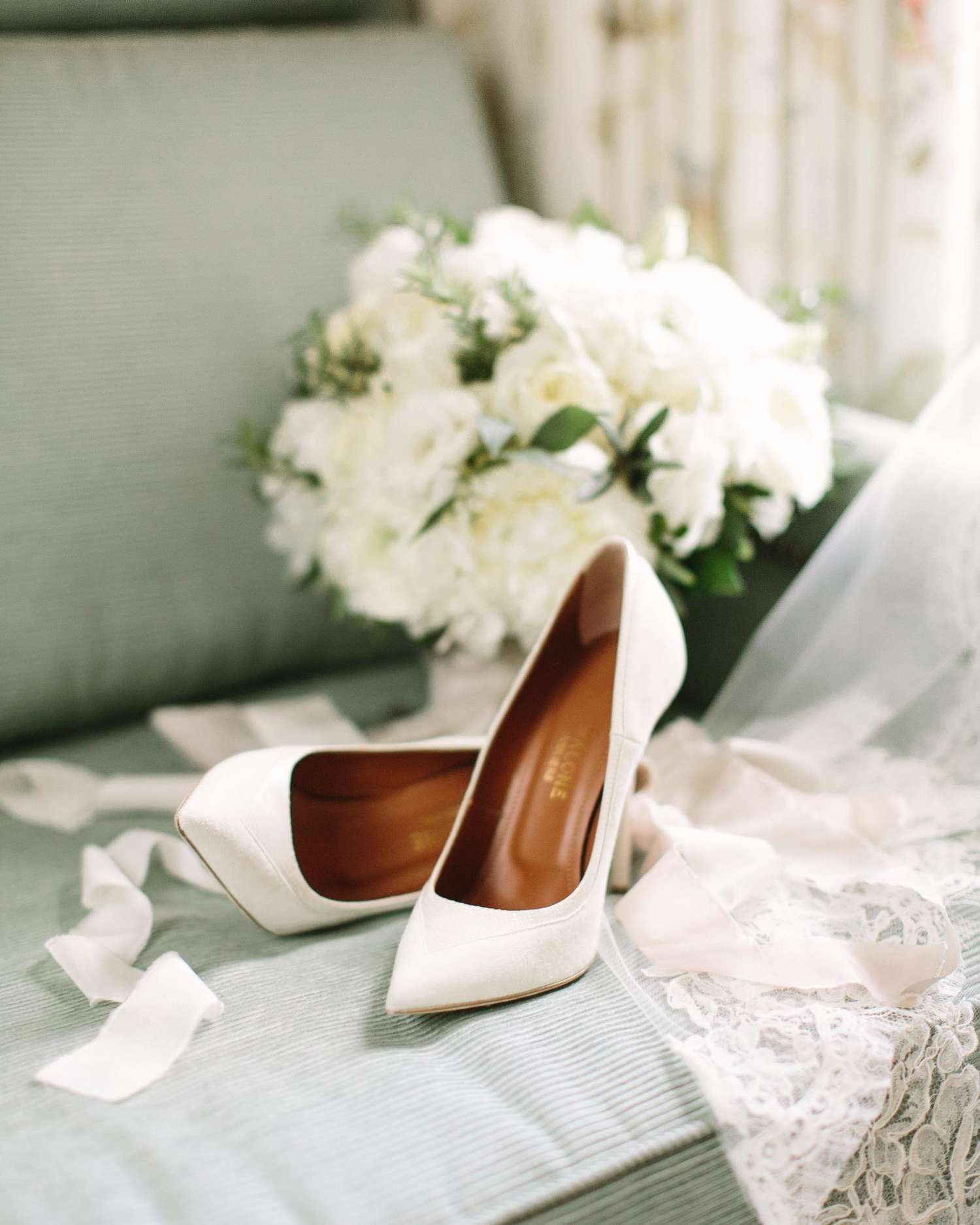 mallory-diego-wedding-shoes-003-s112628.jpg