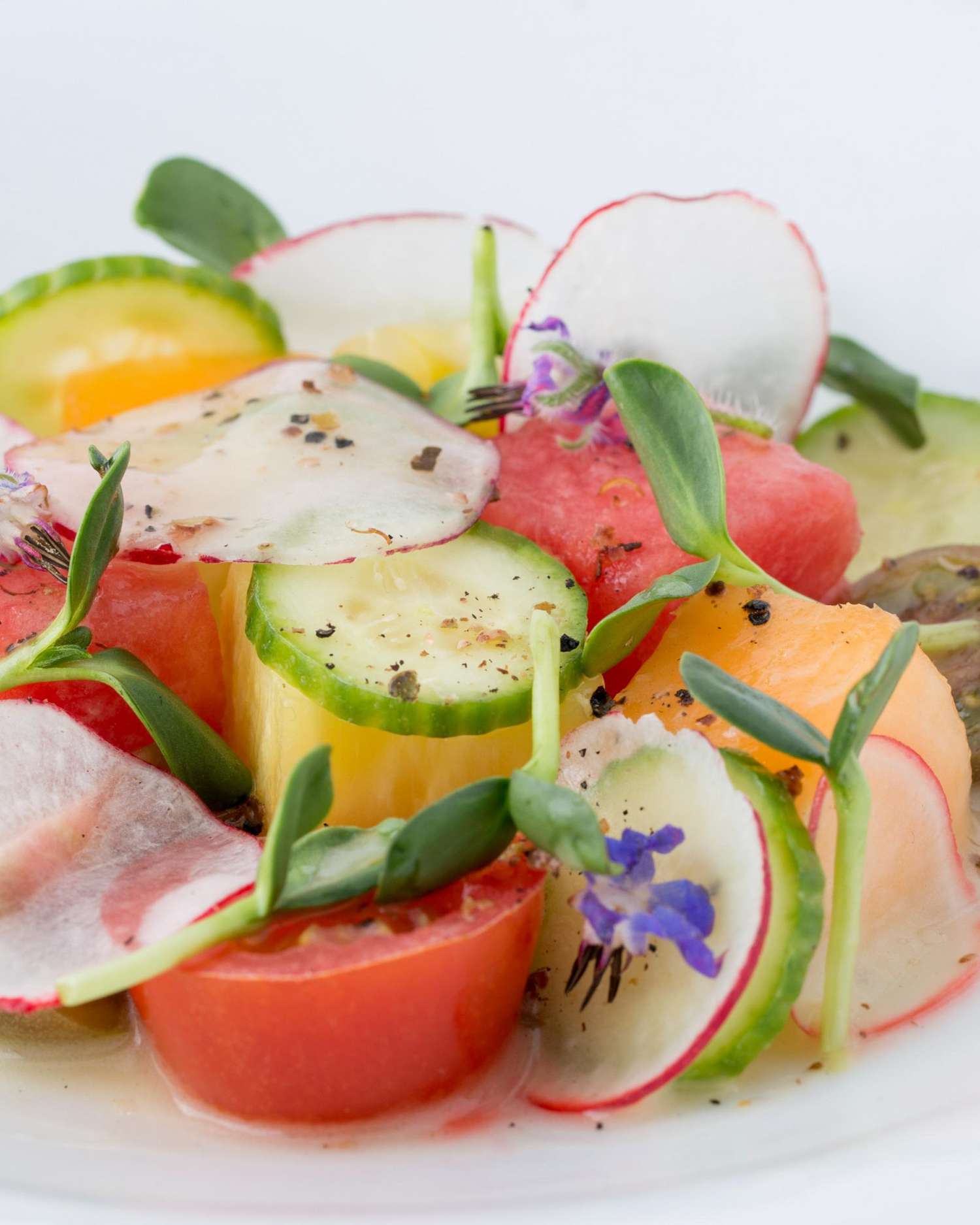 spring-summer-food-trends-tomato-salad-0516.jpg