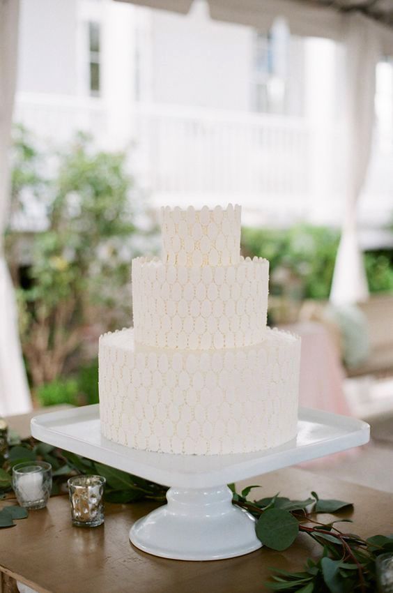 3-tier white texturized cake