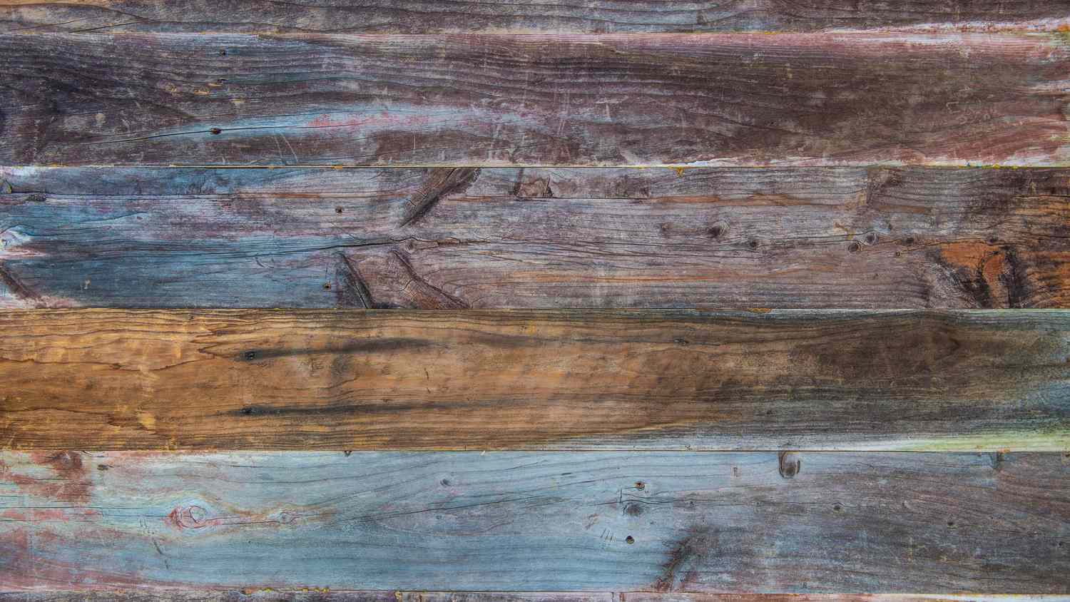 reclaimed wood detail