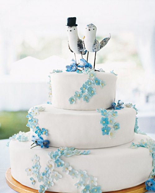 Retro Cake with Blue Flowers