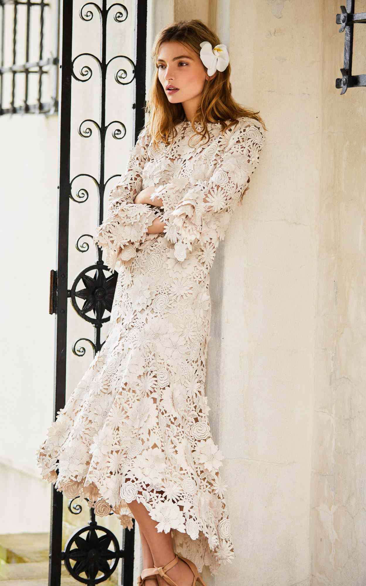 johanna ortiz moda operandi short lace long sleeves wedding dress