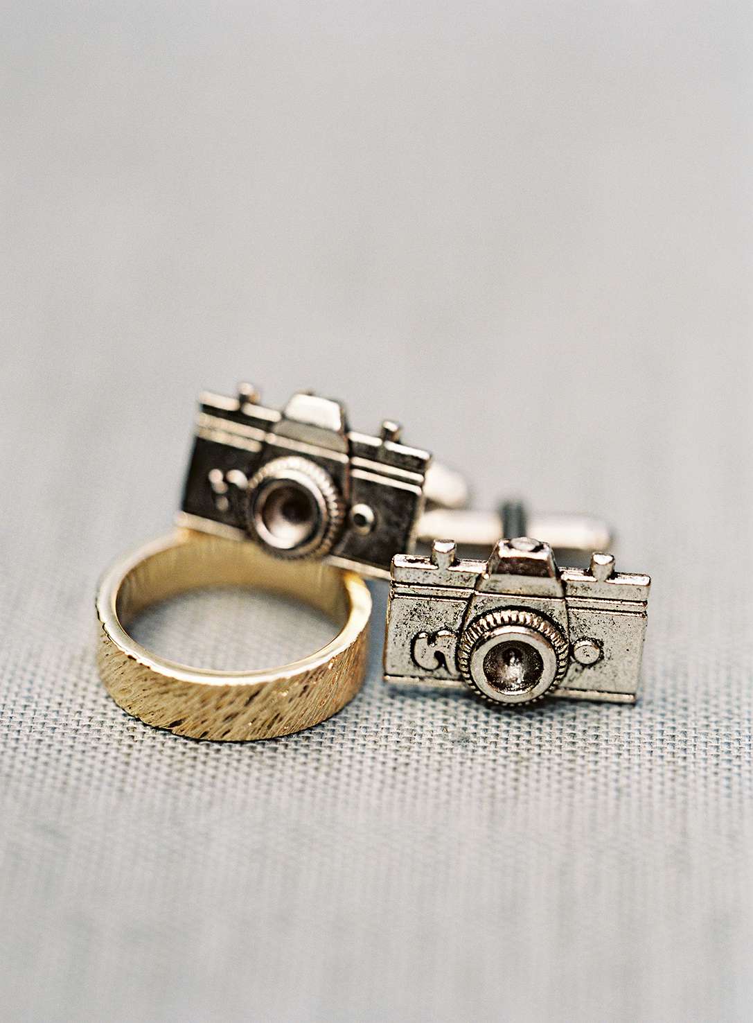 ashley and justin grooms cufflinks