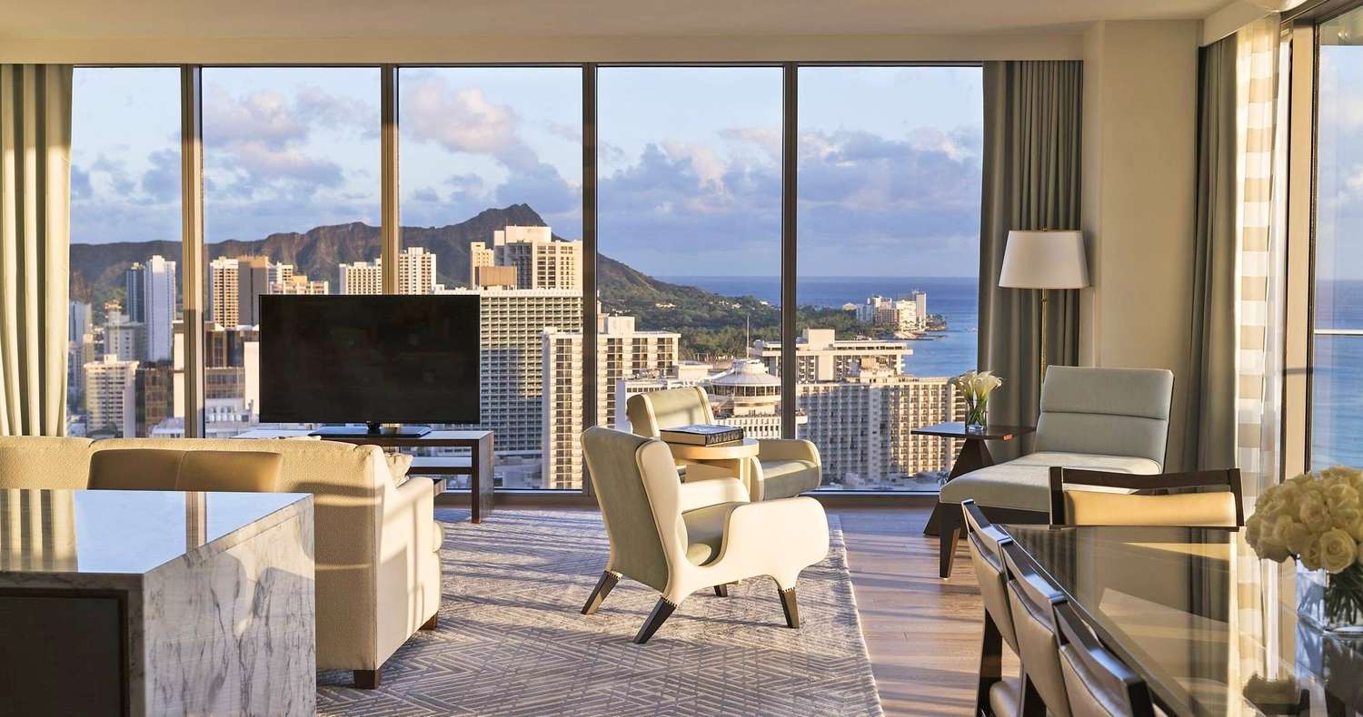 Oahu: Ritz-Carlton Residences Waikiki Beach