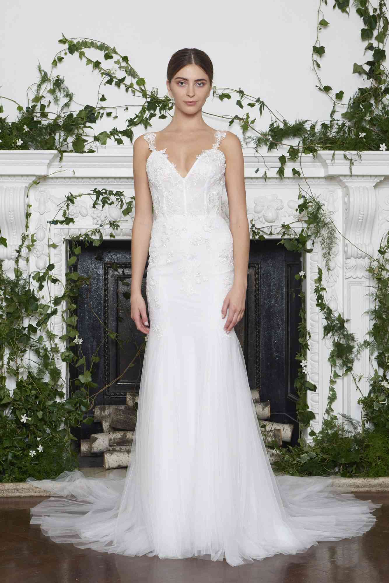 Monique Lhuillier Fall 2018 Slim Mermaid Wedding Dress with Embroidery
