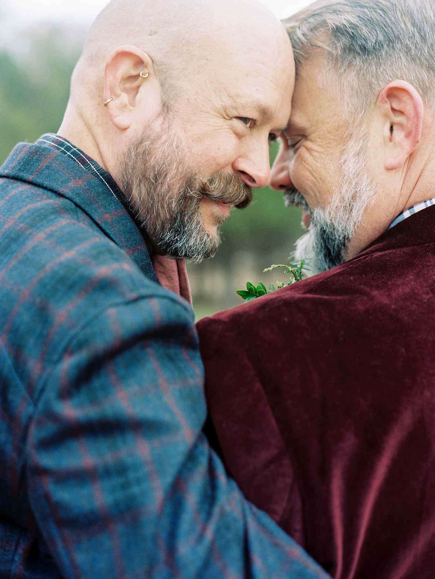 <p>This photograph of two new husbands exudes emotion.</p>
                            