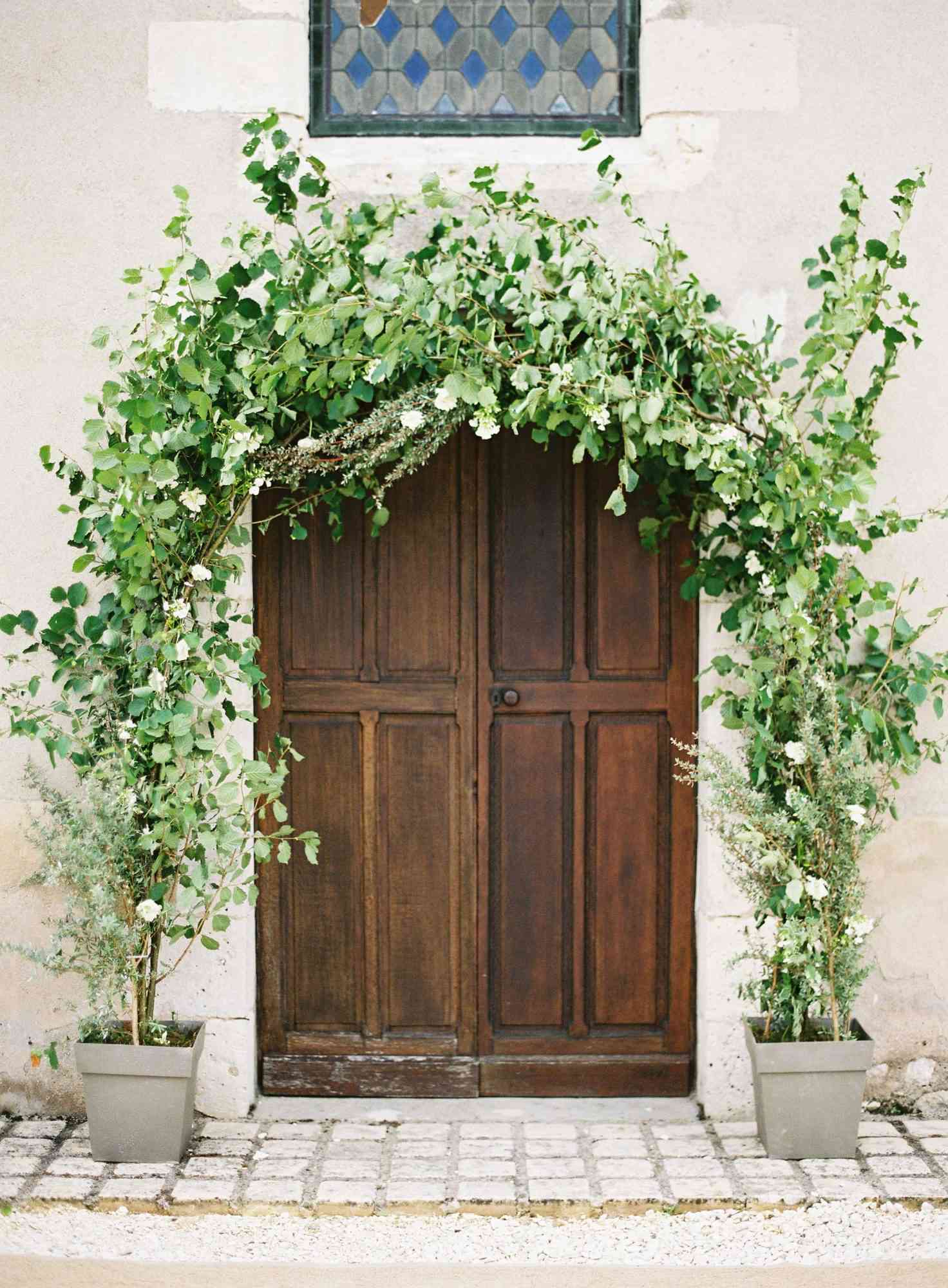 wedding arch doorway