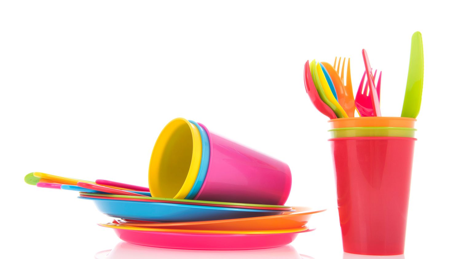 plastic cutlery and plates