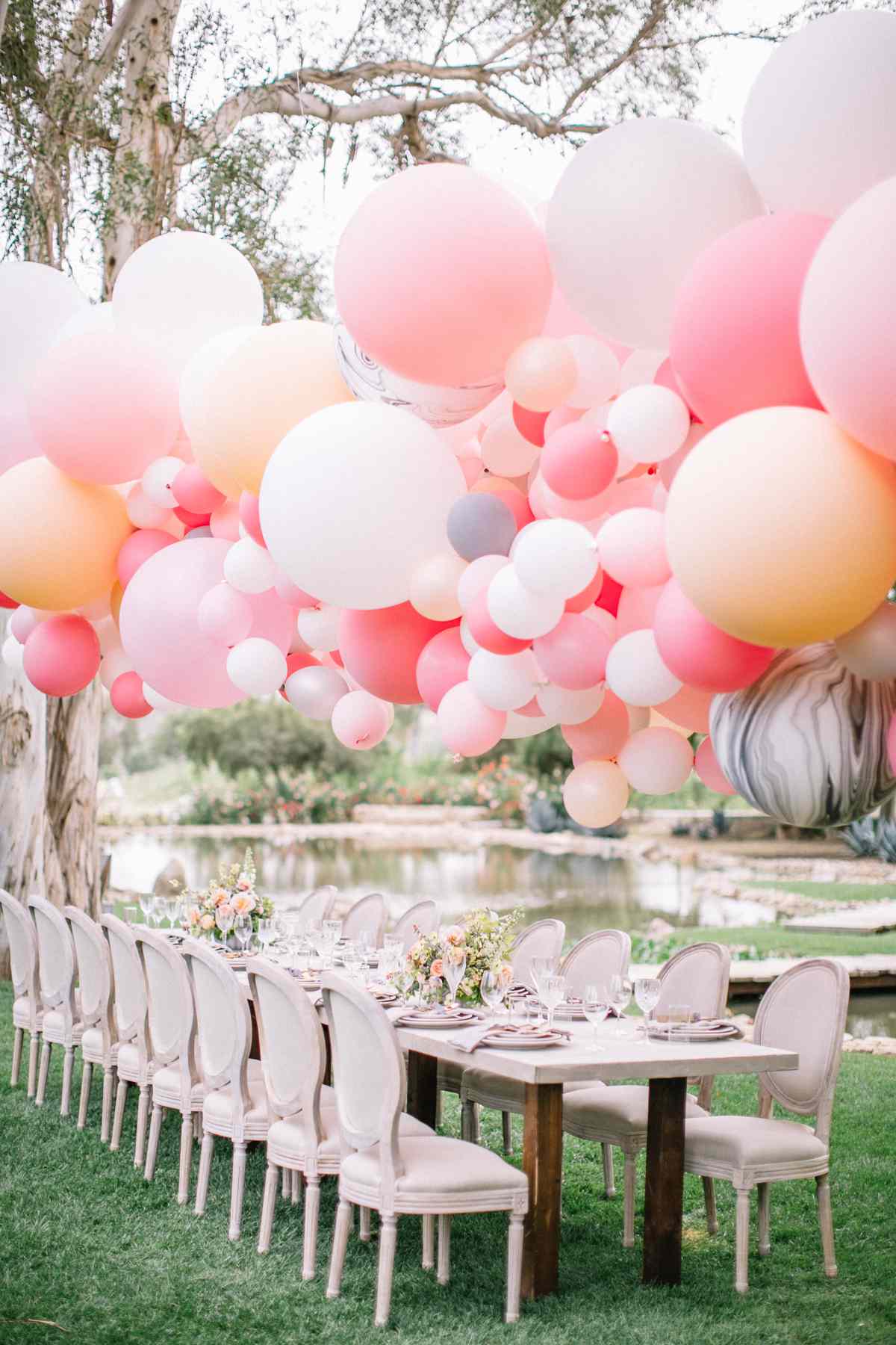 Balloon Wedding Centerpieces