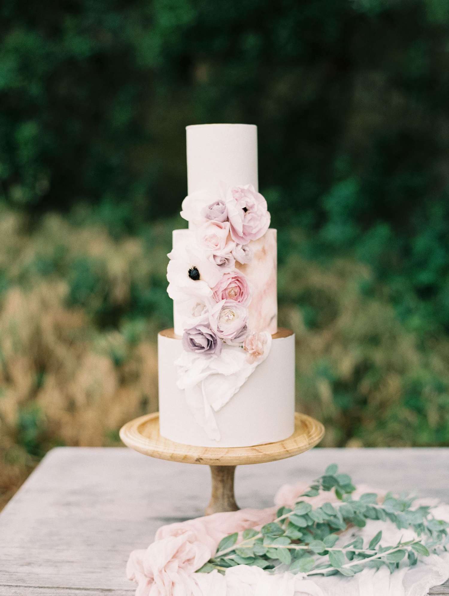 wedding cake florals