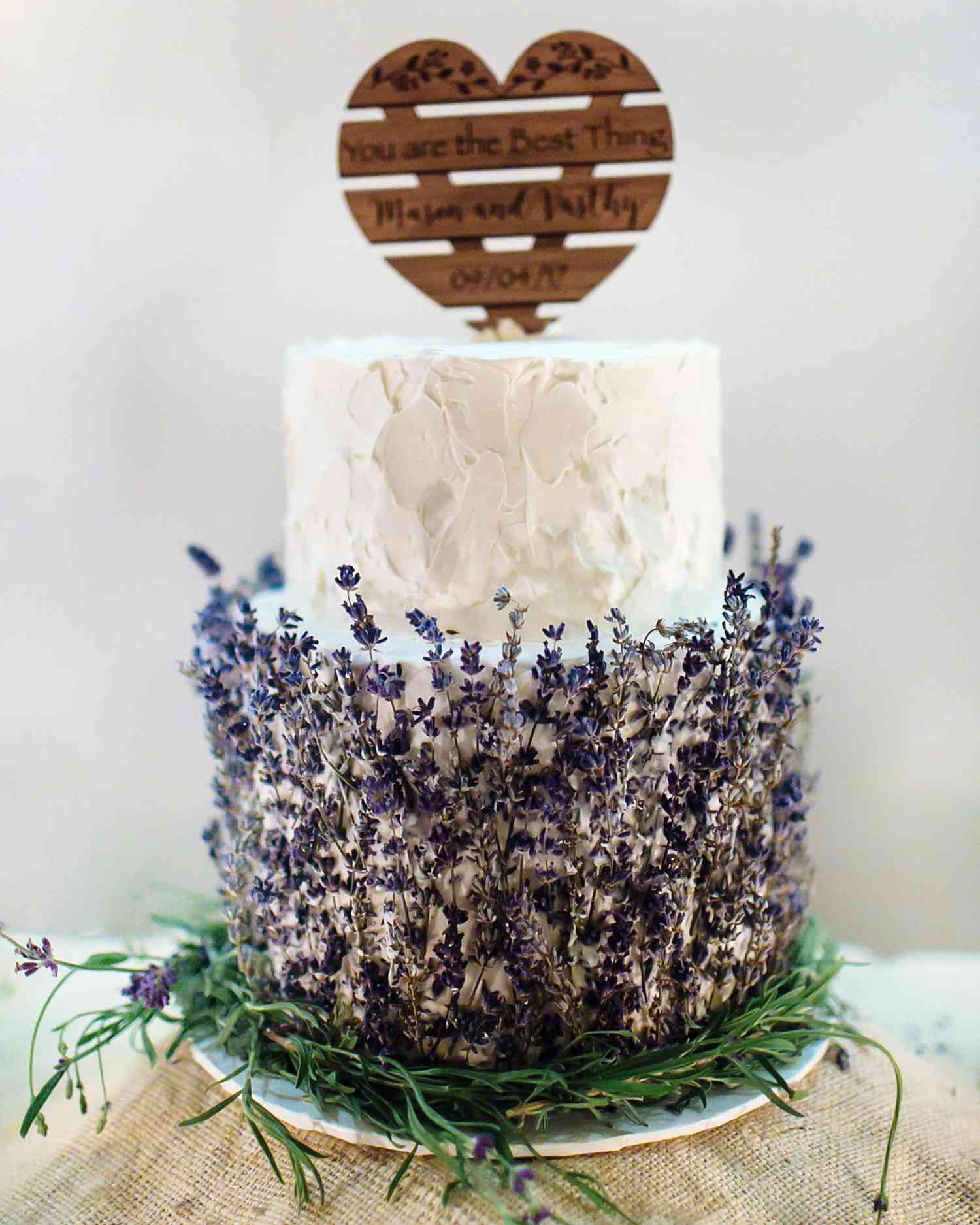 vasthy mason wedding cake