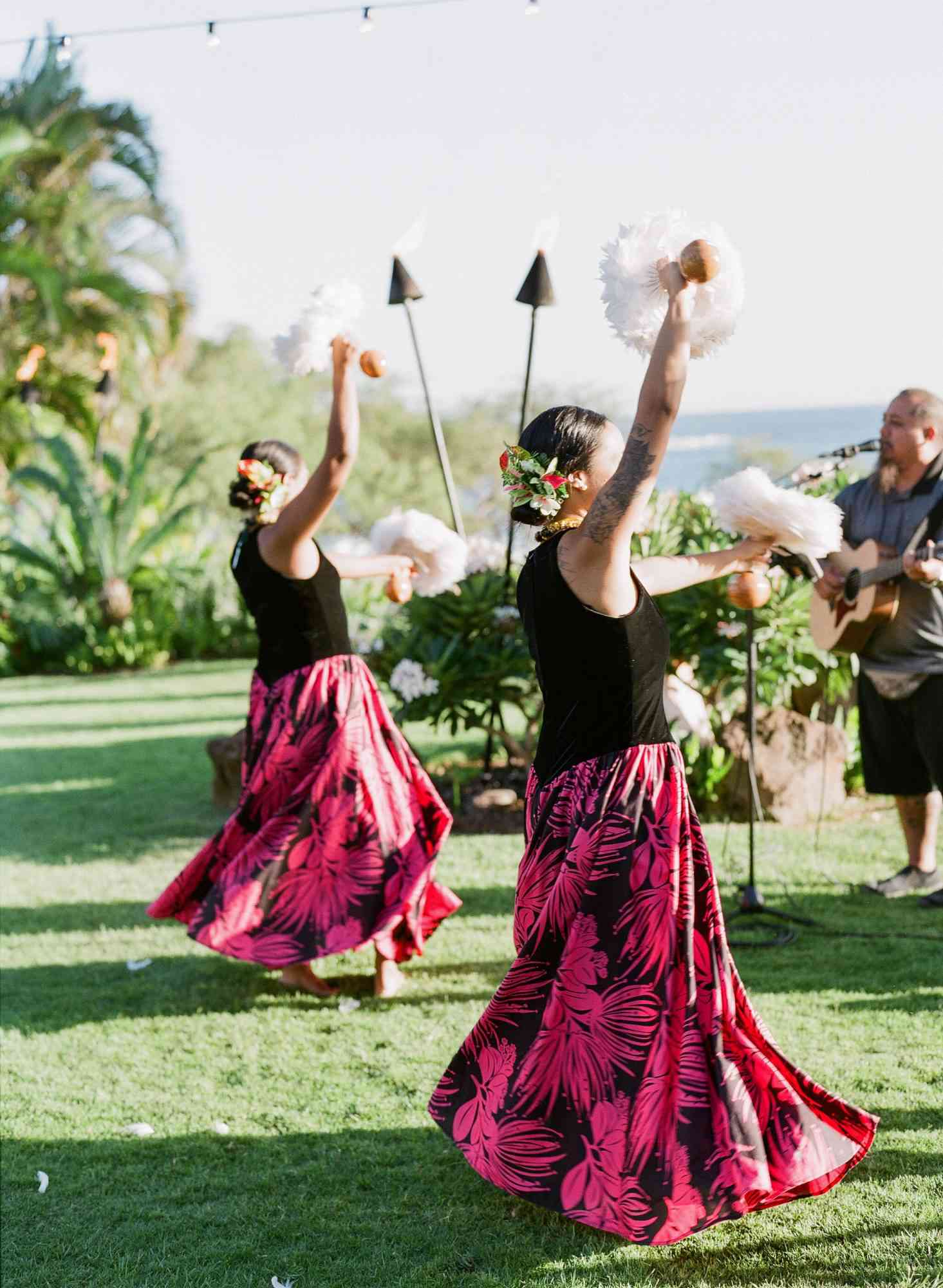 hawaiian wedding cocktail party luau dancers