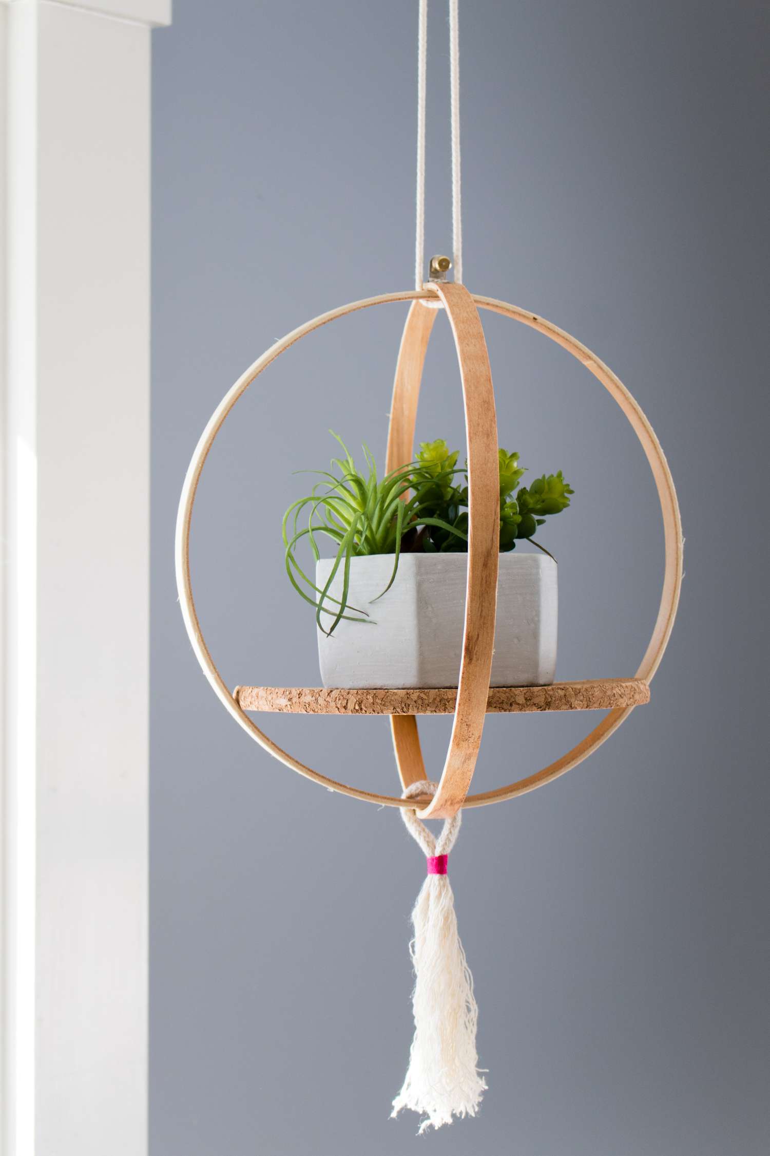 embroidery hoop plant hanger
