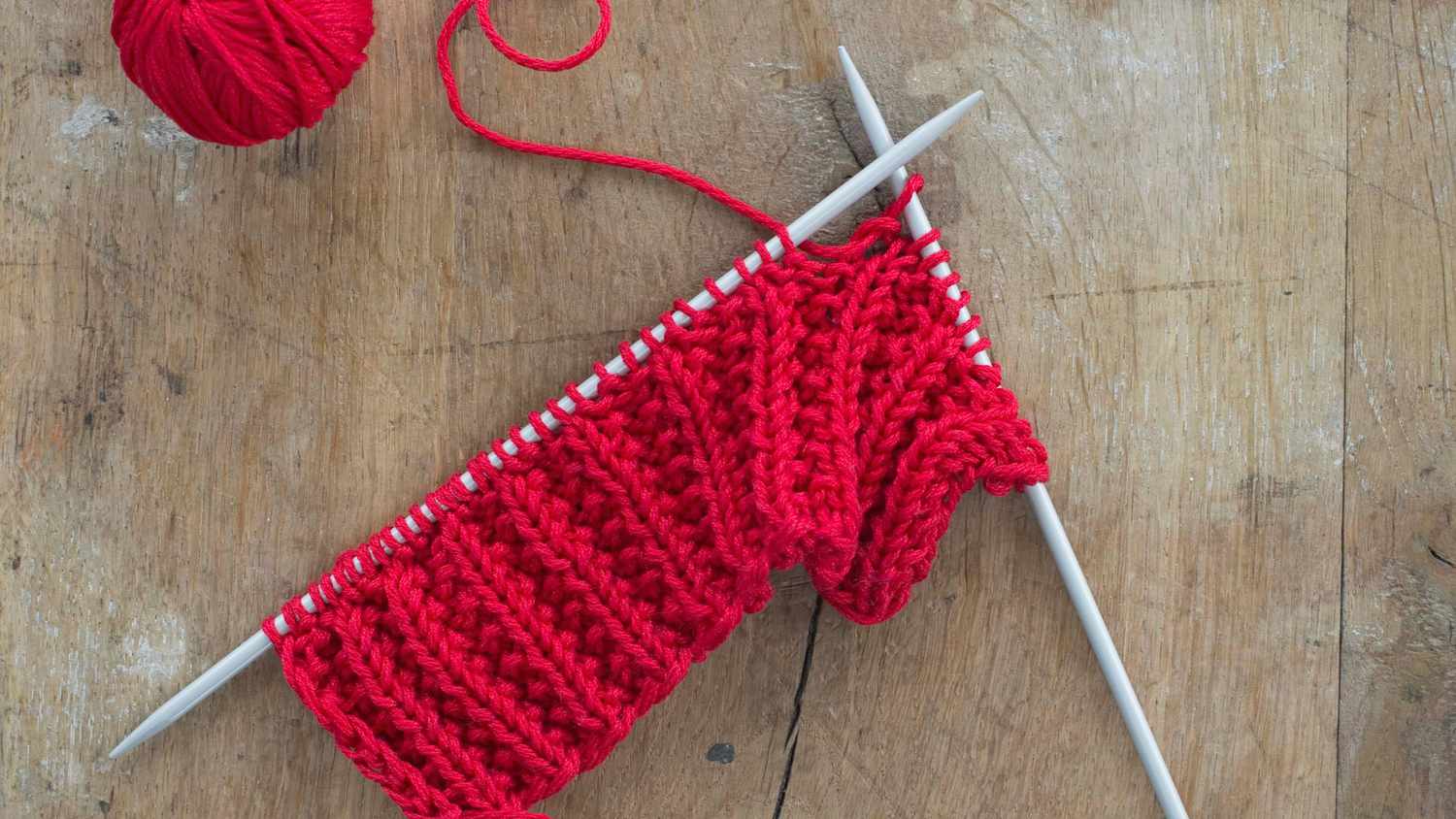 knitting red scarf
