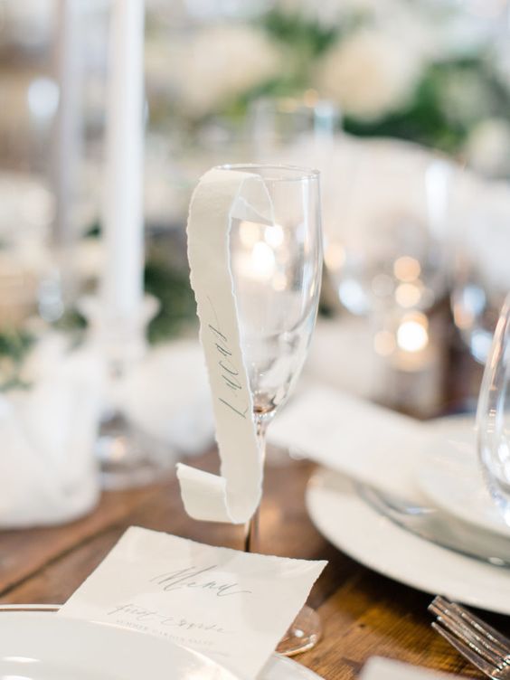 scroll-decorated Champagne glasses