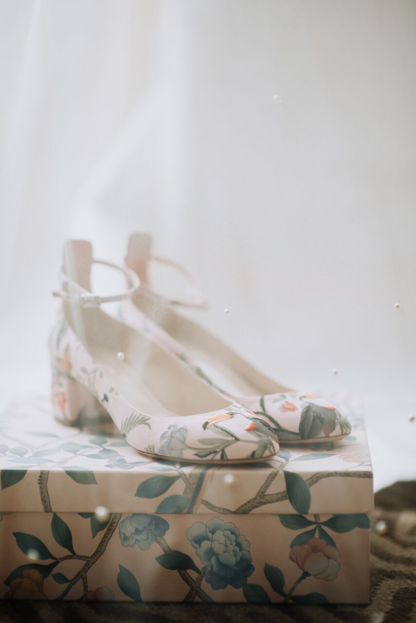 cathleen and winston wedding brides amazon theme patterned pumps