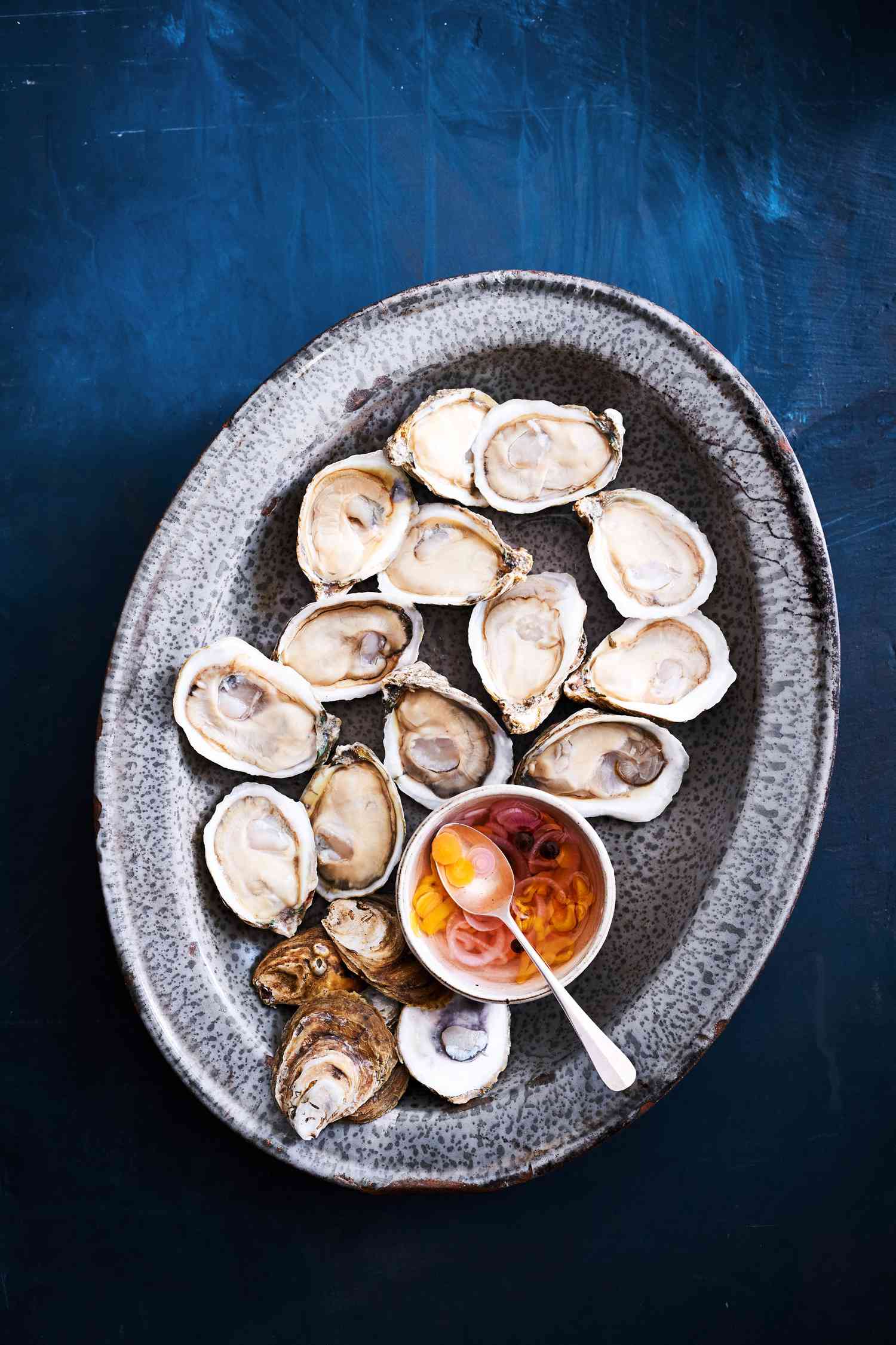How to Buy, Store, and Shuck Oysters