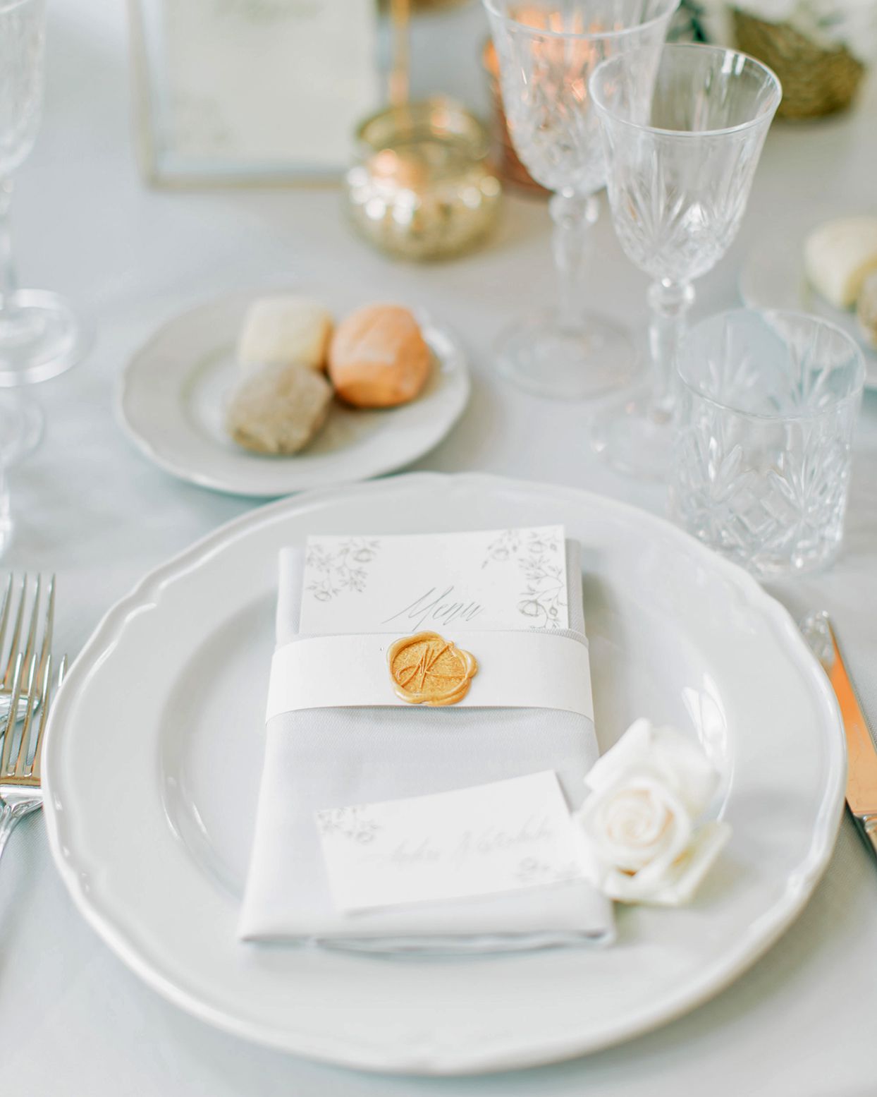 kiira arthur wedding elegant white and gold place setting