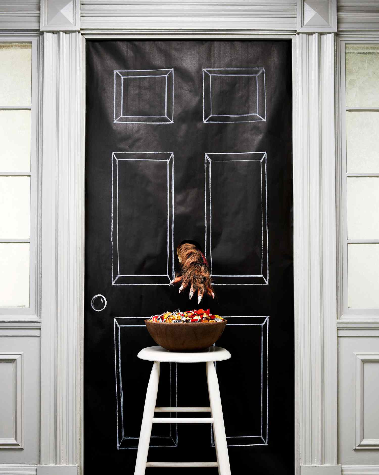 Halloween Decoration Outdoor,Scary Halloween Doorbell Decor,Halloween Door Decor with Spooky Sounds,Halloween Party Decoration,Trick or Treat Event for Kids
