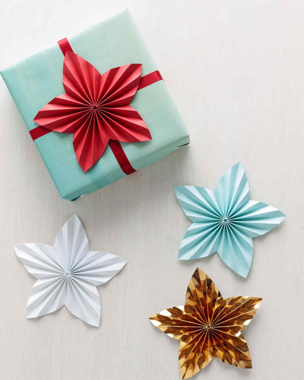 Paper-Star Gift Toppers