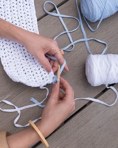 crocheted clutch tassel step 3B