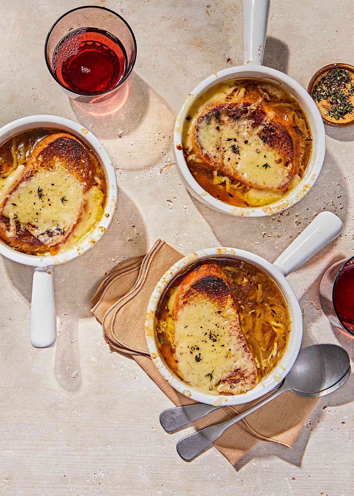 french onion soup served with cheesy bread
