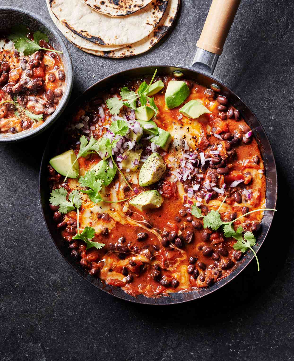 weeknight vegetarian chili served with tortillas