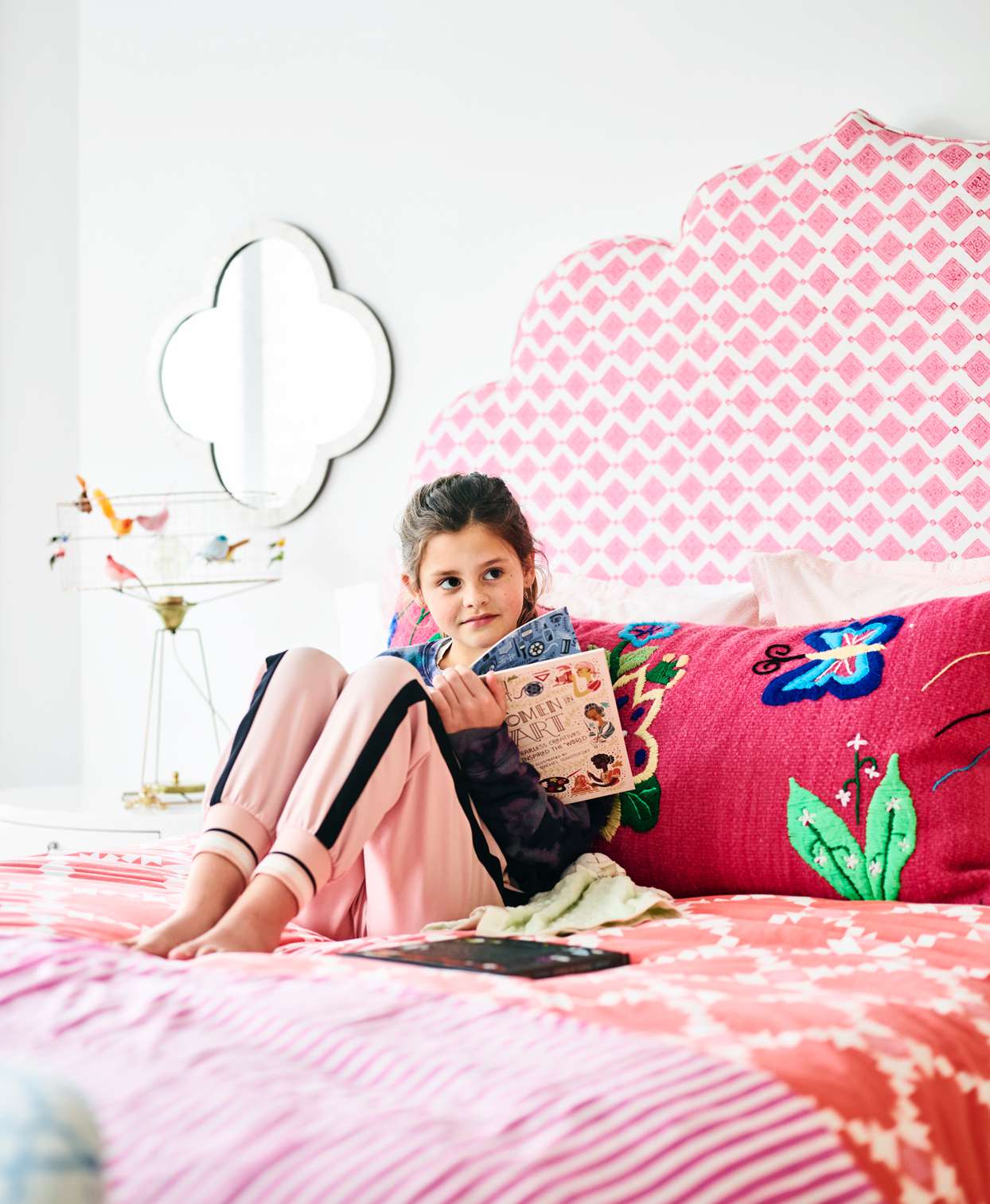 child's bedroom wink pink decor