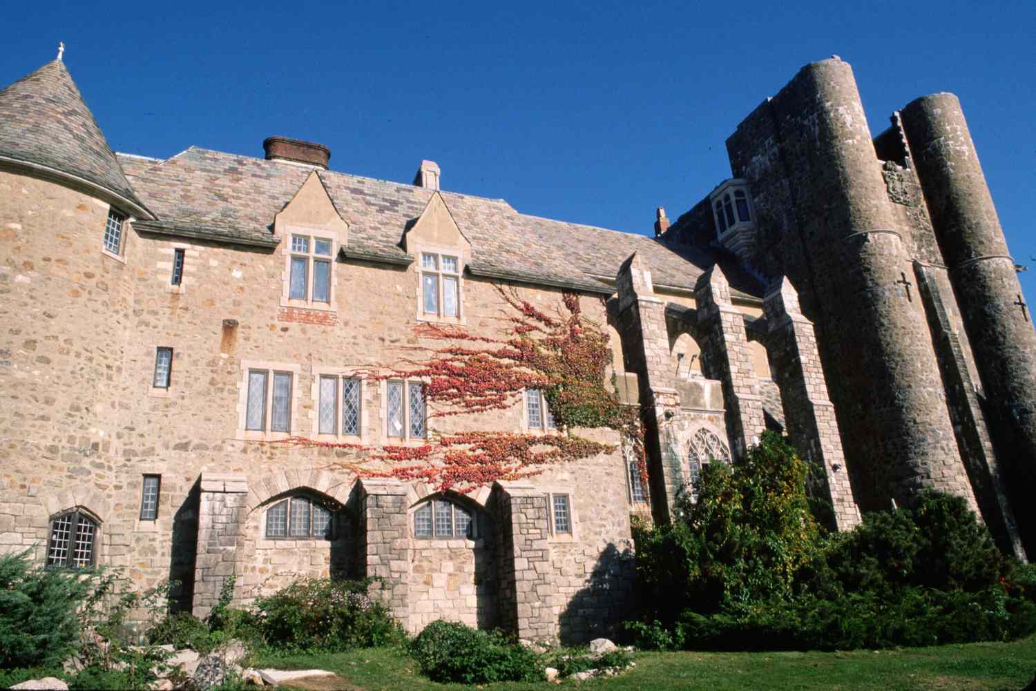 exterior photograph of Hammond Castle Museum in Massachusetts