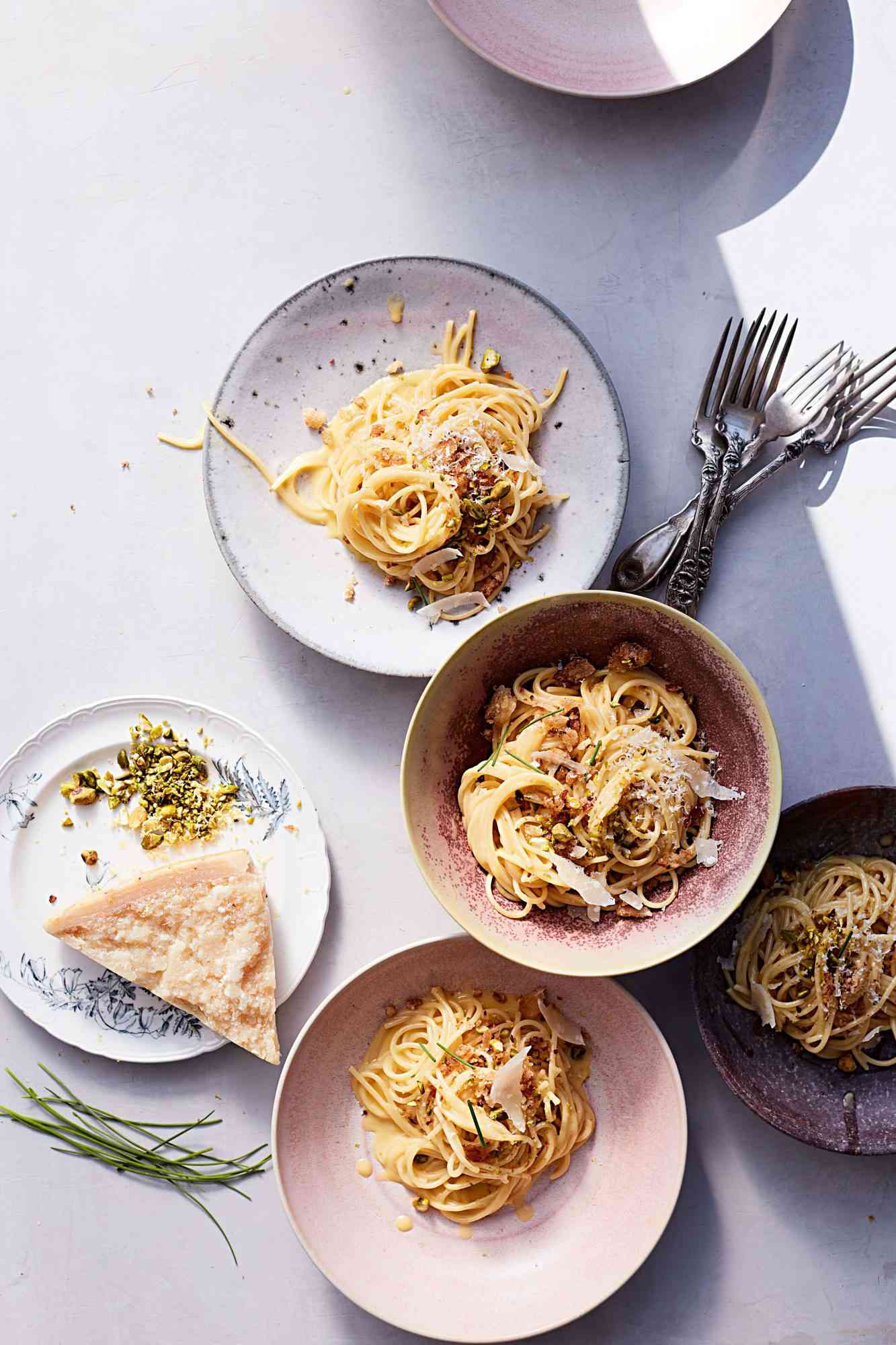 快速、简单、美味的意大利面食谱，是周末晚餐的理想选择