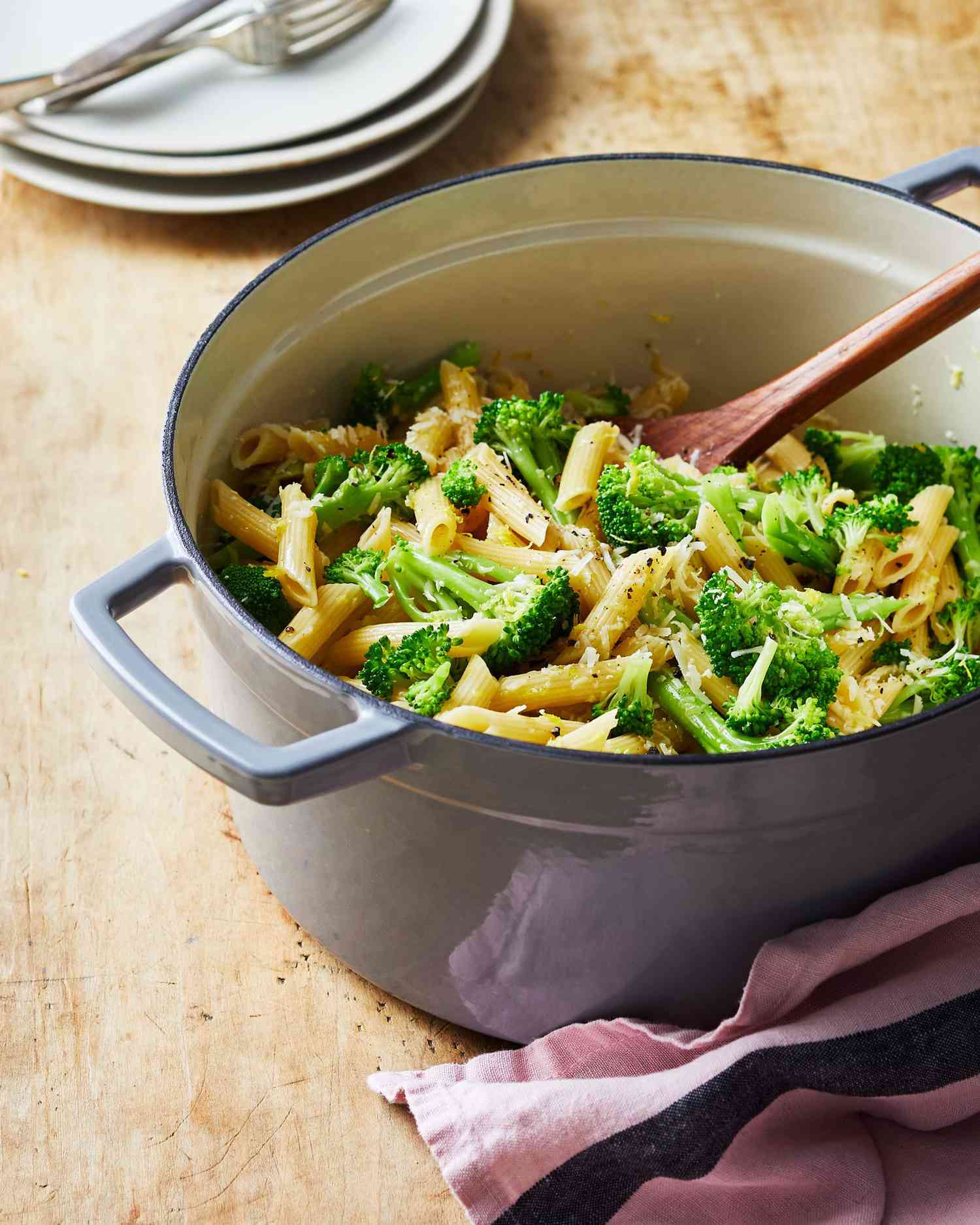 One-Pot Pasta with Broccoli and Lemon