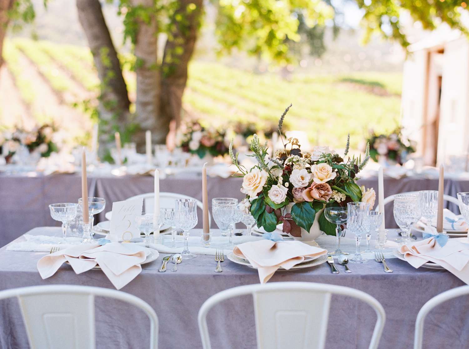 burgundy and lavender wedding table