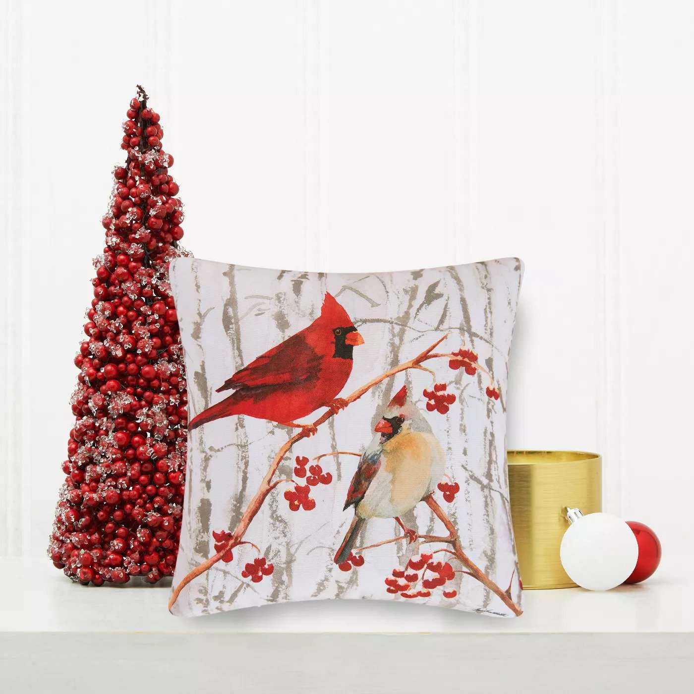 C&F Home 18" x 18" Cardinal Indoor / Outdoor Decorative Christmas Holiday Throw Pillow