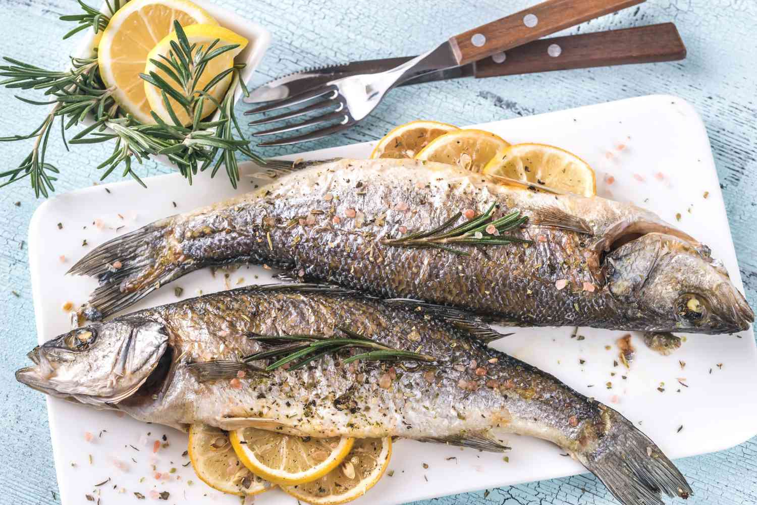Baked sea bass with lemon and rosemary