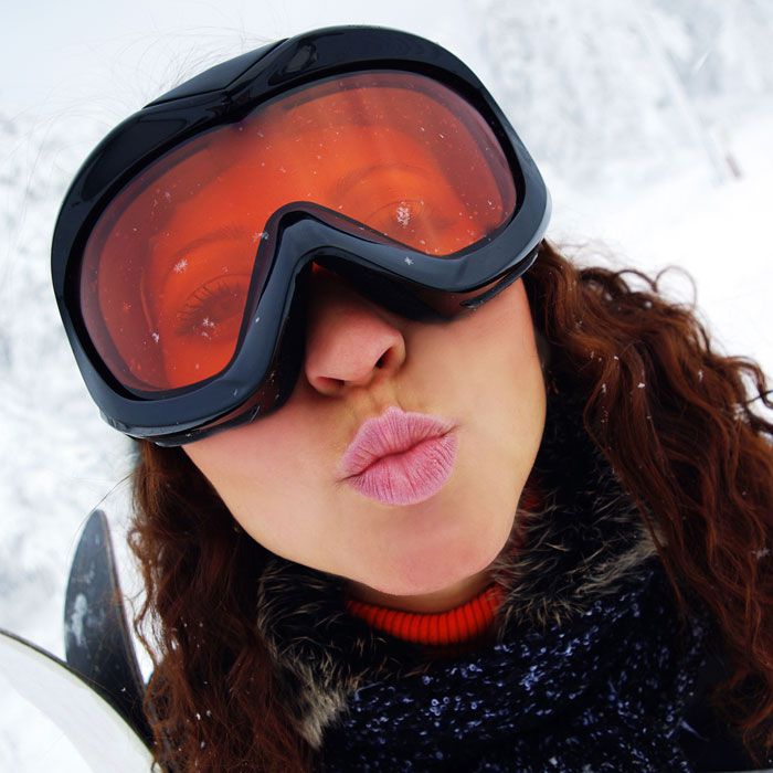 woman-ski-lips