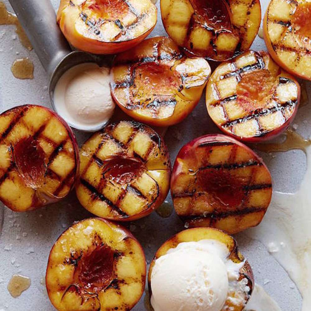 Grilled Peaches with Vanilla Ice Cream