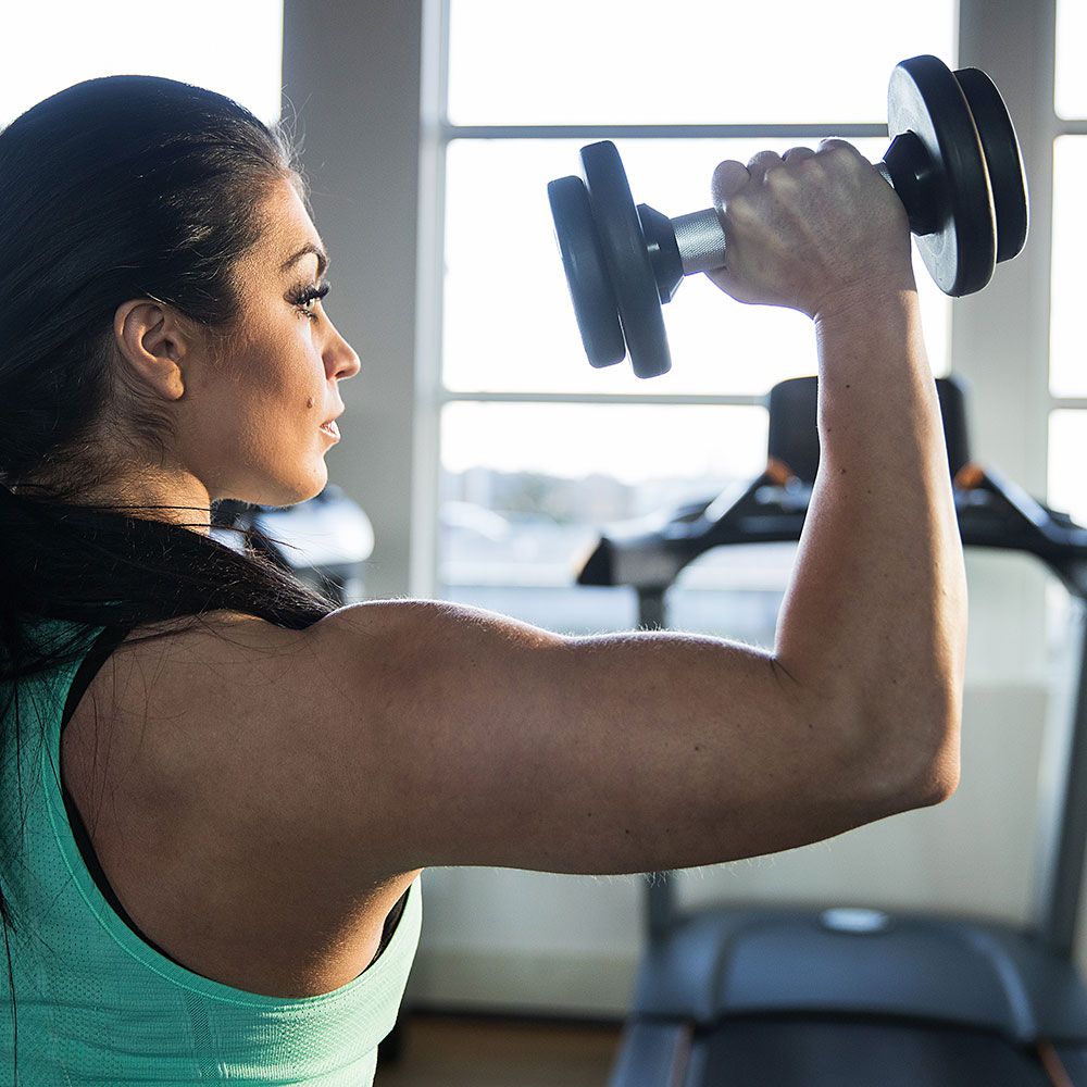 woman strength training as a healthy lifestyle habit