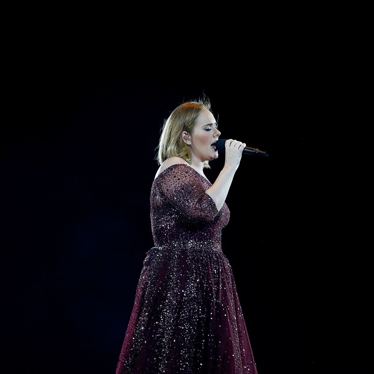 Adele singing performing