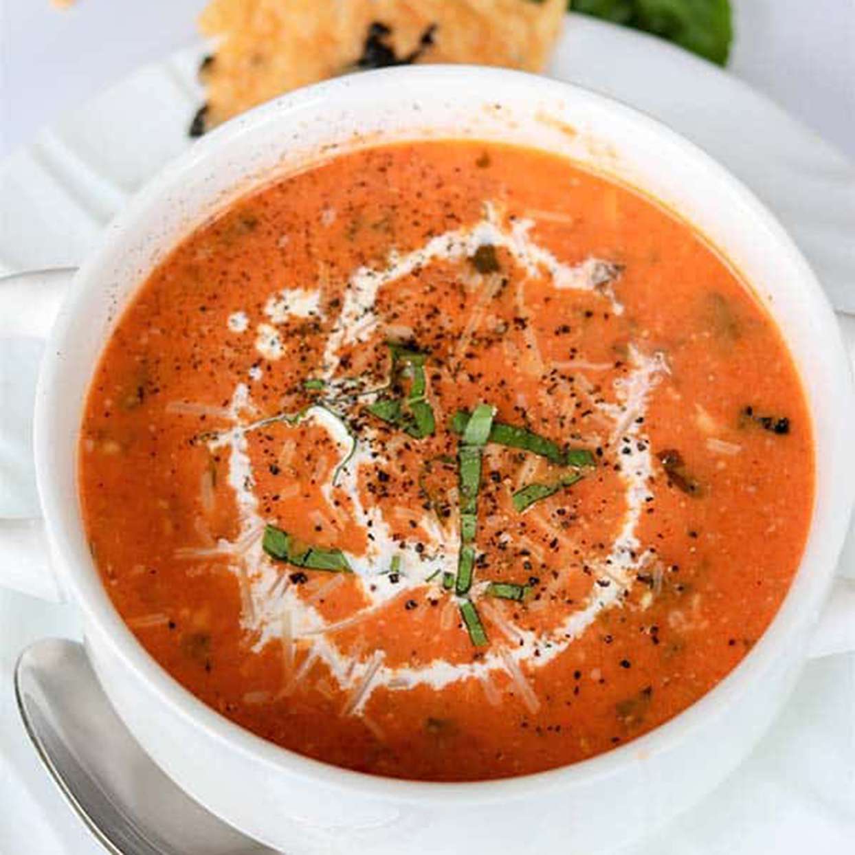 Keto tomato basil soup