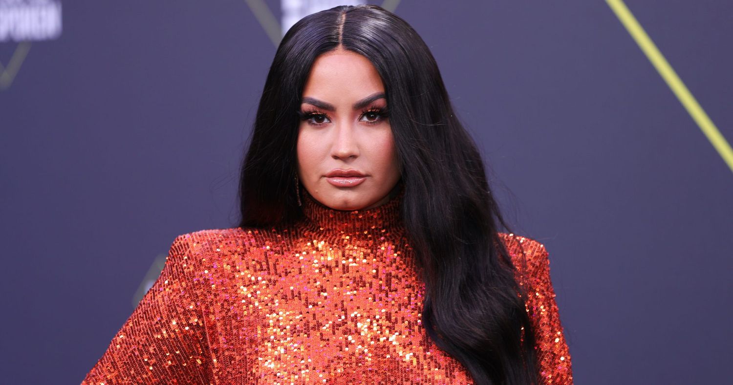 2020 E! PEOPLE'S CHOICE AWARDS -- In this image released on November 15, Demi Lovato arrives at the 2020 E! People's Choice Awards held at the Barker Hangar in Santa Monica, California and on broadcast on Sunday, November 15, 2020