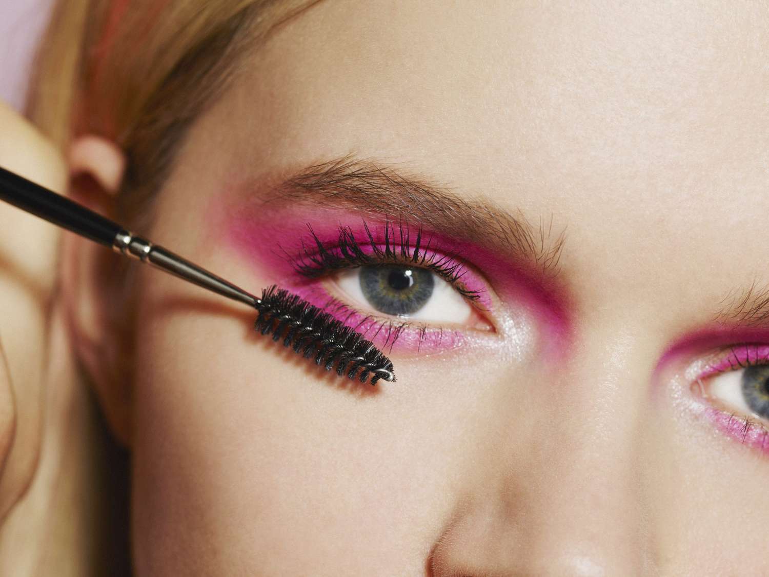 These Cutting-Edge Clean Mascaras Will Give You Eye-Popping Lashes