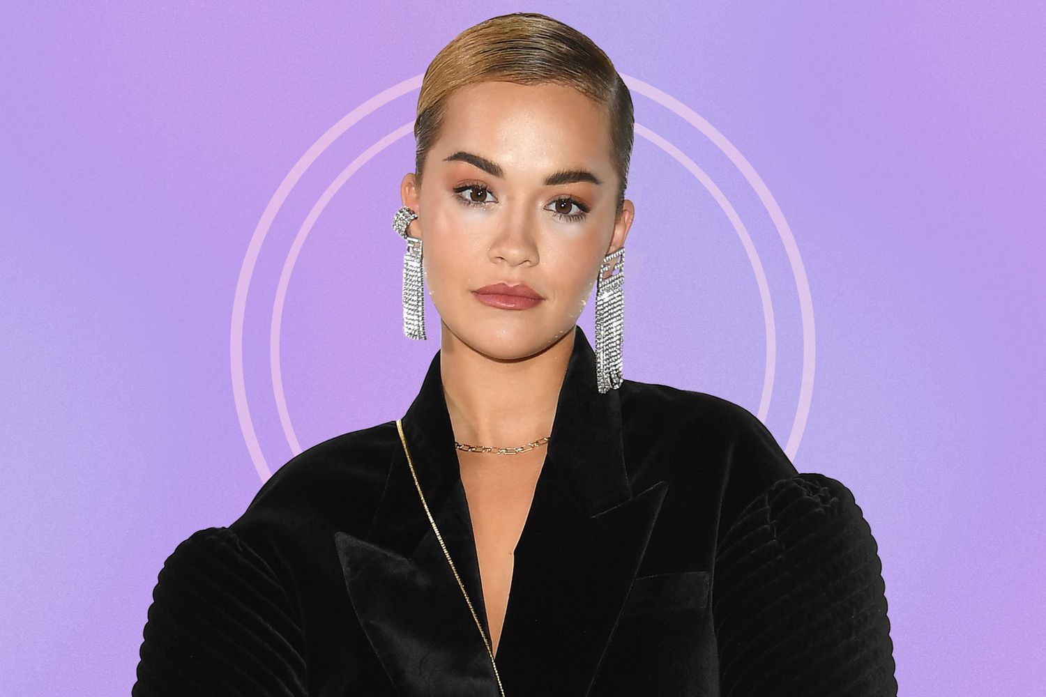 Rita-Ora-Is-Living-for-This-Ice-Powdered-Face-Mask-GettyImages-1275858766