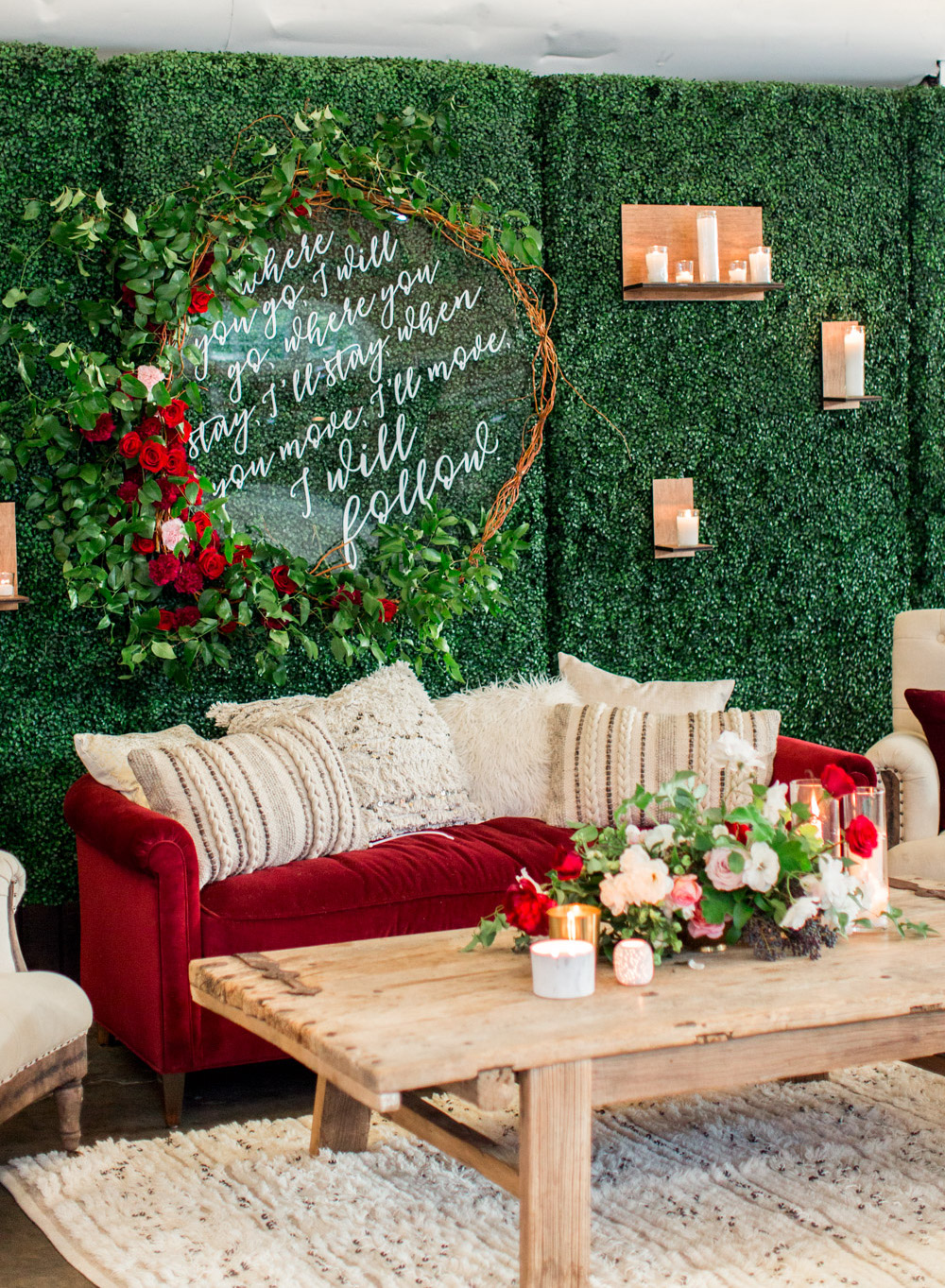 32 Wedding Lounge Ideas Your Guests Can Cozy Up To Martha