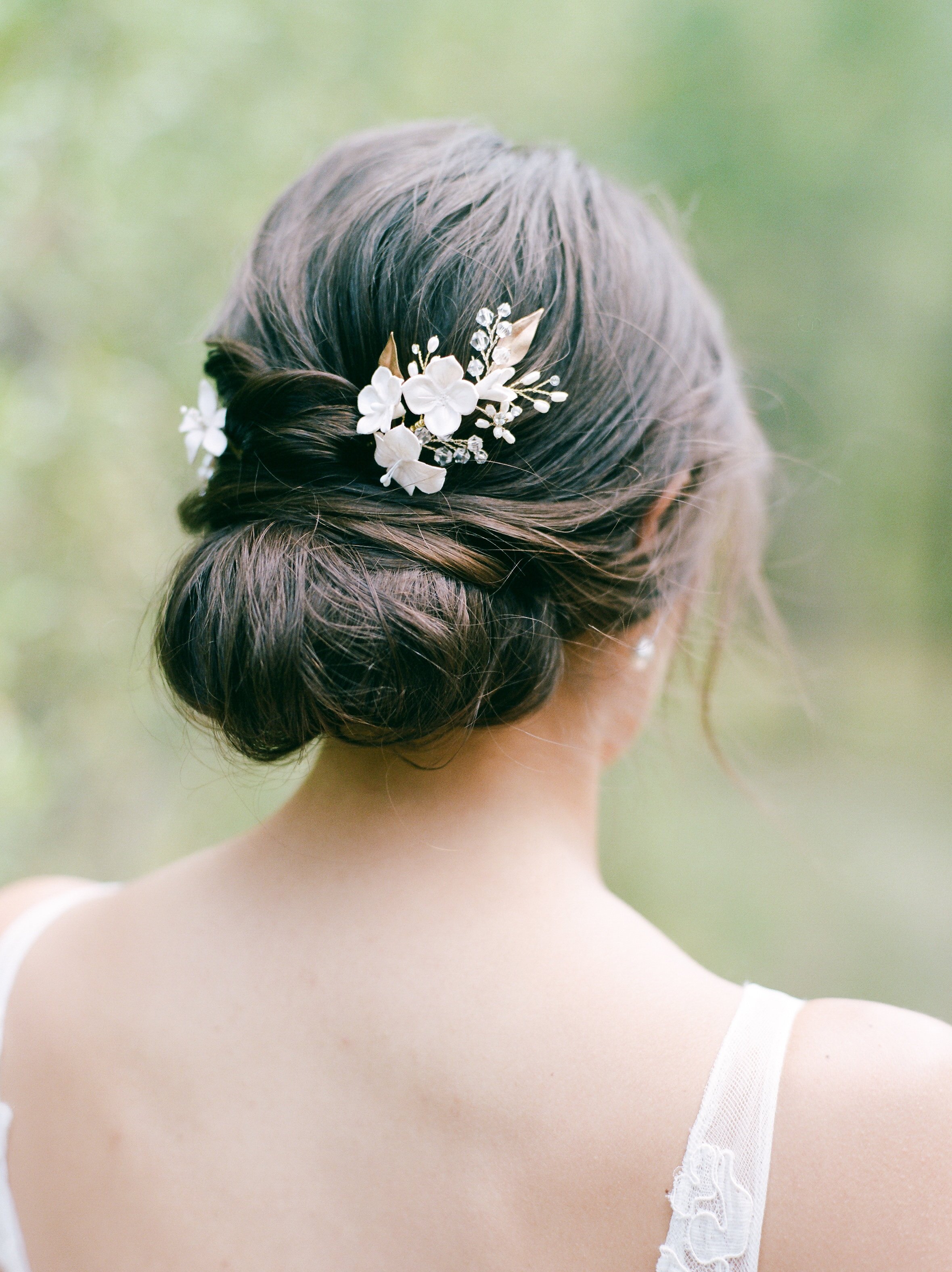 55 Simple Wedding Hairstyles That Prove Less Is More Martha