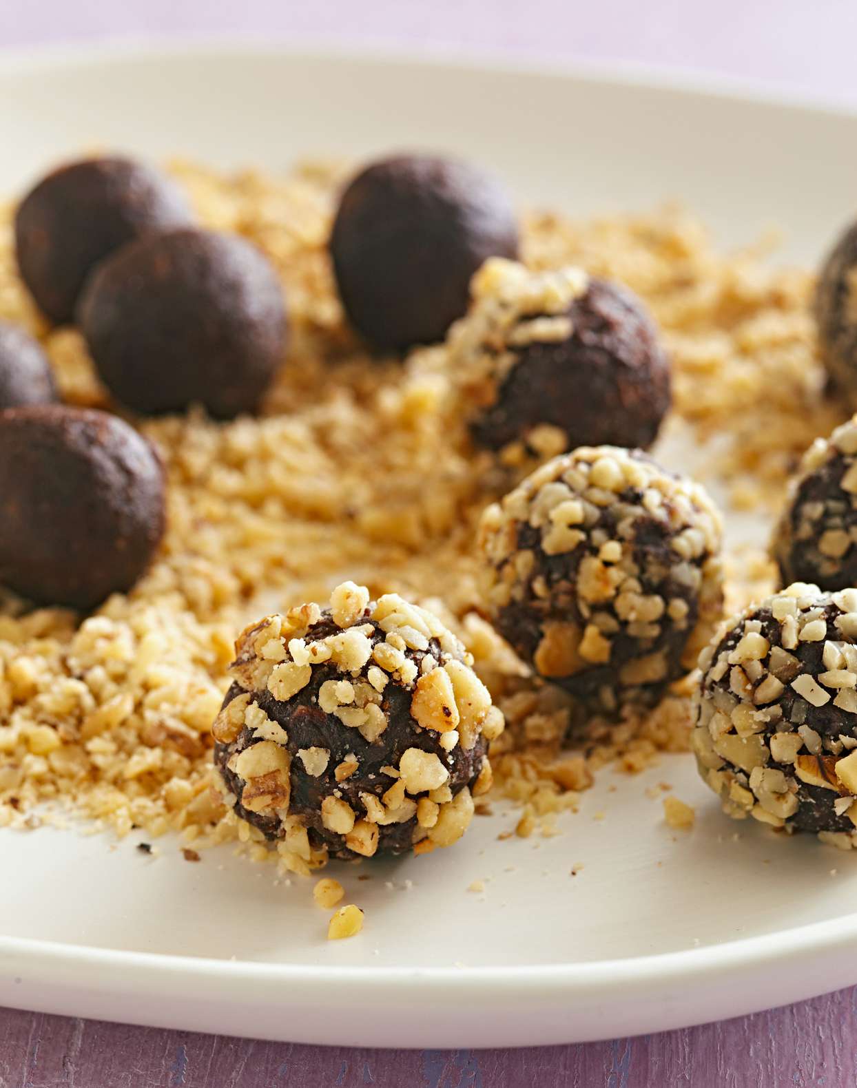 Chocolate-Date Truffles With Walnuts 