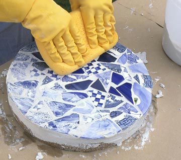 Mosaic Stepping Stone: cleaning off excess grout